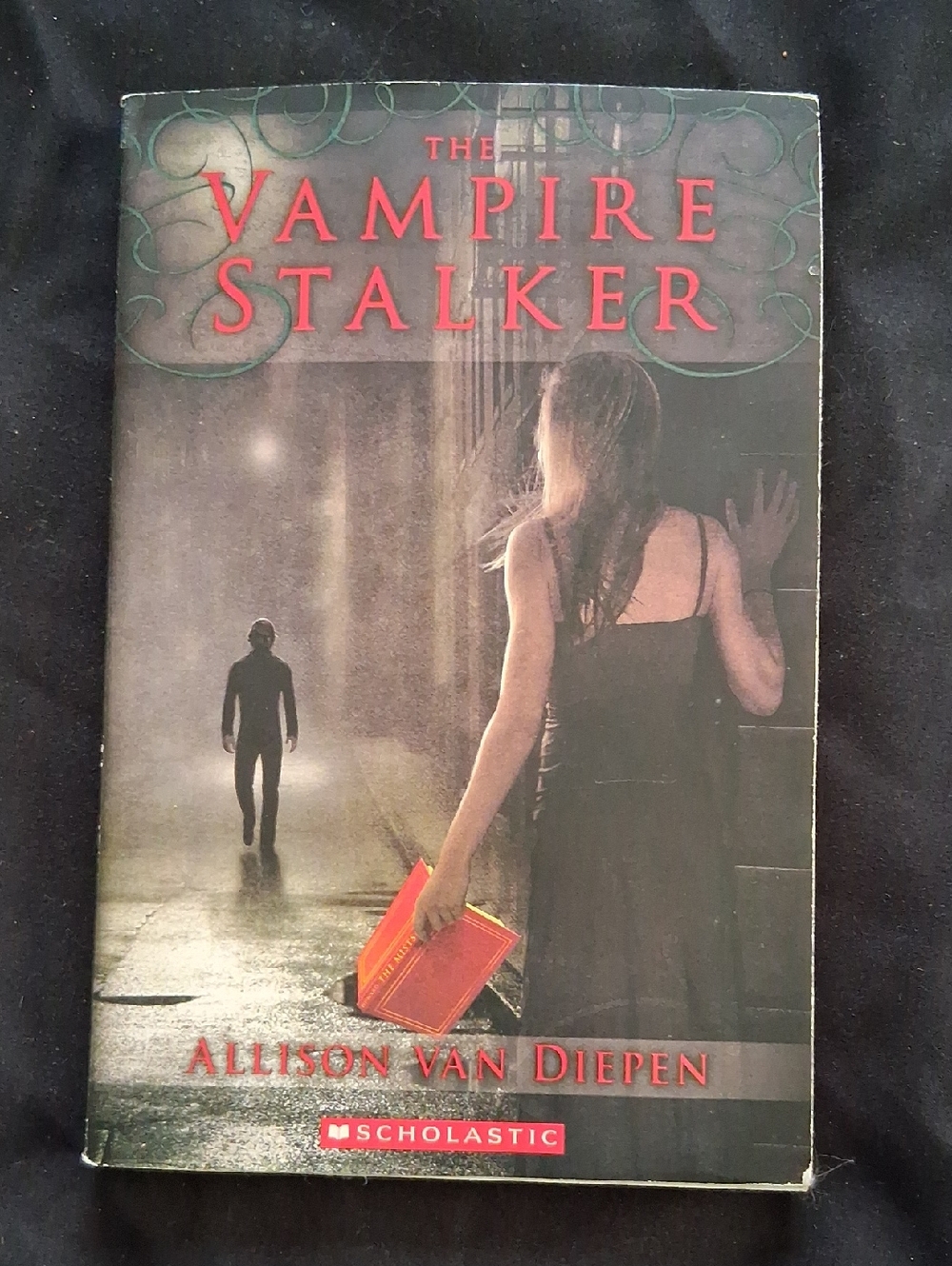 Scholastic The Vampire Stalker — Black & Red Cover